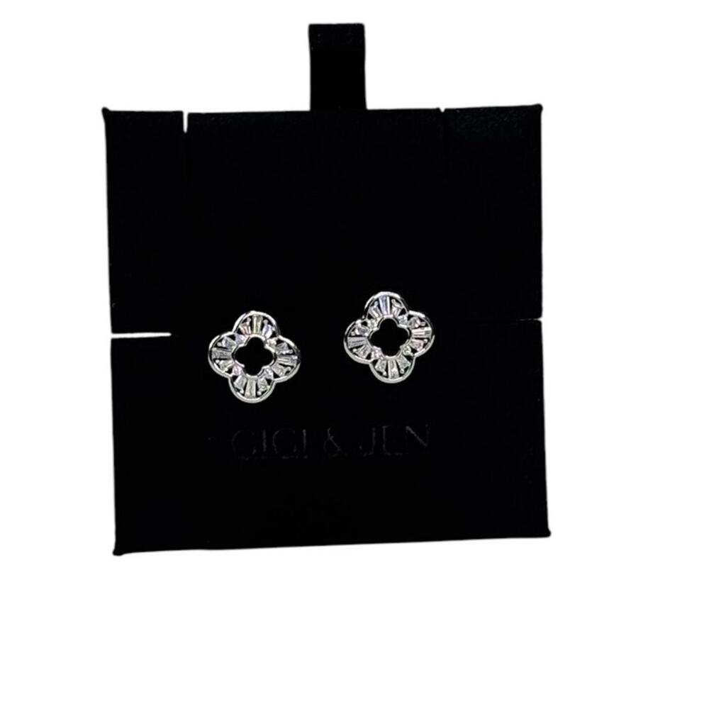 Clover Earrings in Fine 925 Sterling Silver with Cubic Zirconia Accent